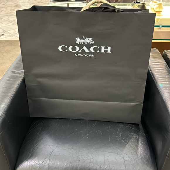 Basically New: Coach Lana in Polished Pebble Leather Brass/ Ivory Only Worn Once - Picture 5 of 5